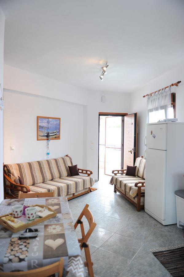Dafni'S Home 50 Meters From The Beach Gerakini Exterior photo
