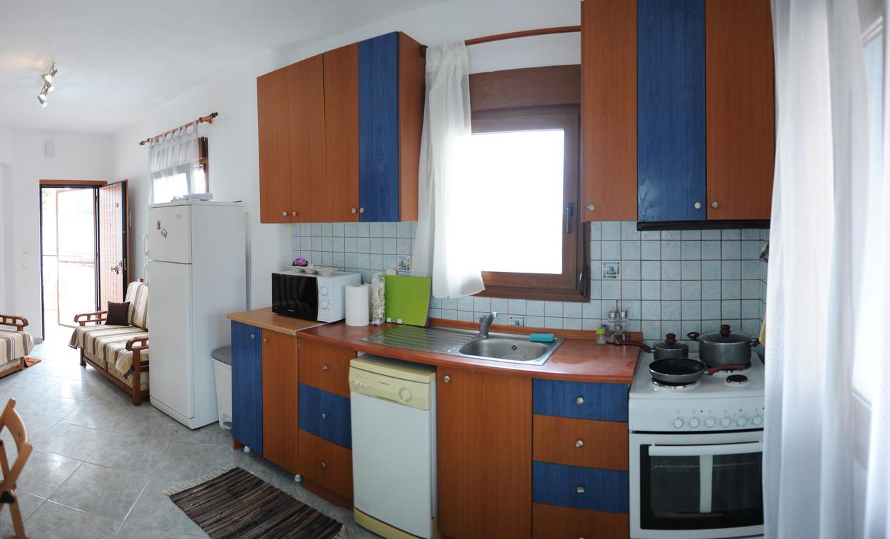 Dafni'S Home 50 Meters From The Beach Gerakini Exterior photo